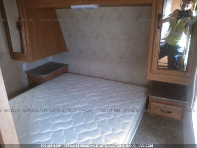 4X4TPUF2XEP046260 - 2014 FOREST RIVER PALOMINO PUMA  白色 照片 5