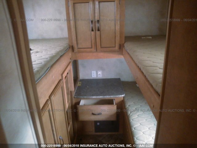 4X4TPUF2XEP046260 - 2014 FOREST RIVER PALOMINO PUMA  白色 照片 8