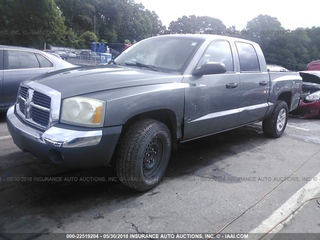 1D7HE48K65S275441 - 2005 DODGE DAKOTA QUAD SLT GRAY photo 2