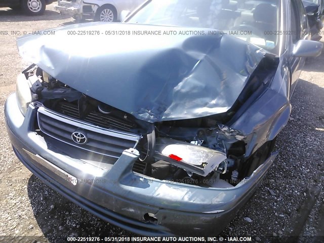 4T1BG22K61U809829 - 2001 TOYOTA CAMRY CE/LE/XLE 绿色 照片 6