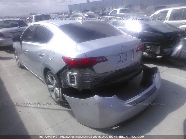 19VDE1F7XDE009338 - 2013 ACURA ILX 20 TECH SILVER photo 3