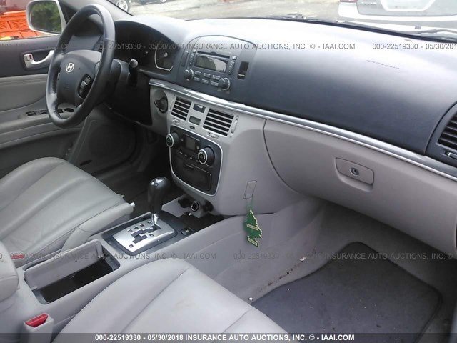 5NPEU46F38H354980 - 2008 HYUNDAI SONATA SE/LIMITED SILVER photo 5