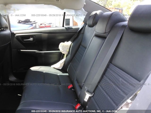 4T1BF1FK7FU073871 - 2015 TOYOTA CAMRY LE/XLE/SE/XSE შავი ფოტო 8