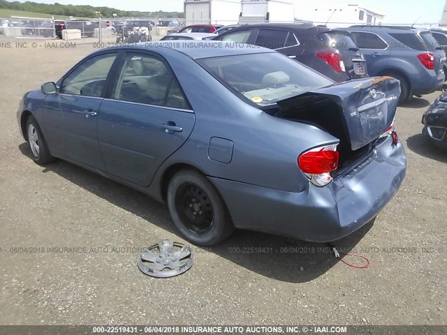 4T1BE32K53U649313 - 2003 TOYOTA CAMRY LE/XLE/SE ლურჯი ფოტო 3