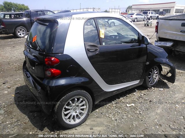 WMEEJ3BA6BK490124 - 2011 SMART FORTWO PURE/PASSION SILVER photo 4