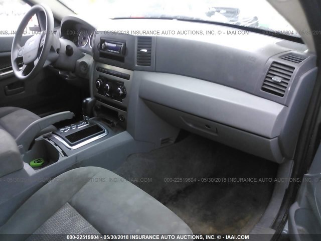 1J8GR48K67C565341 - 2007 JEEP GRAND CHEROKEE LAREDO/COLUMBIA/FREEDOM 灰色 照片 5