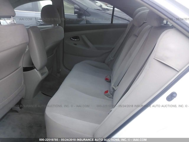 4T4BF3EK1BR087990 - 2011 TOYOTA CAMRY SE/LE/XLE თეთრი ფოტო 8