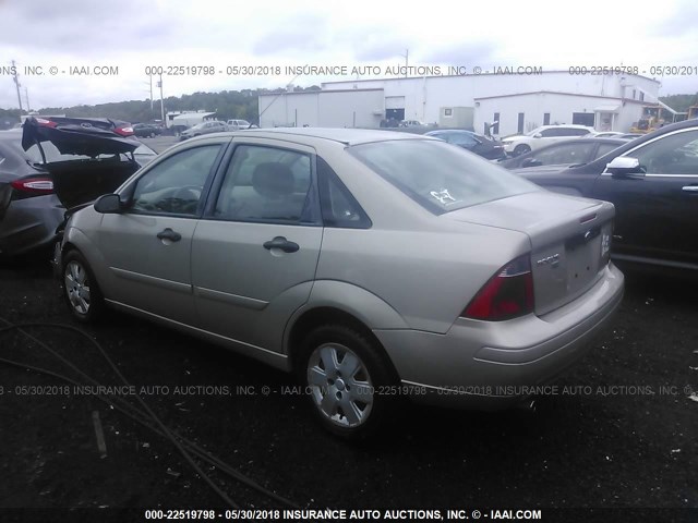 1FAHP34N37W233213 - 2007 FORD FOCUS ZX4/S/SE/SES 米色 照片 3