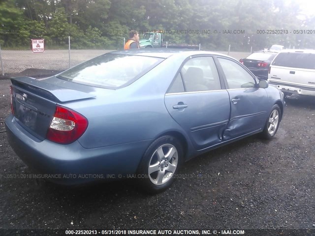 4T1BE32K52U620490 - 2002 TOYOTA CAMRY LE/XLE/SE ლურჯი ფოტო 4