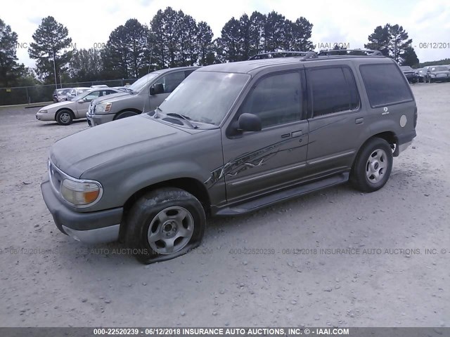 1FMZU83P41UB55028 - 2001 FORD EXPLORER XLT GRAY photo 2