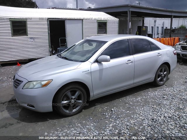 4T1BB46K87U009739 - 2007 TOYOTA CAMRY NEW GENERAT HYBRID SILVER photo 2