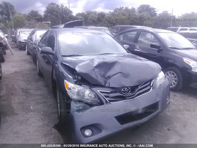4T1BF3EK2BU639880 - 2011 TOYOTA CAMRY SE/LE/XLE 灰色 照片 6