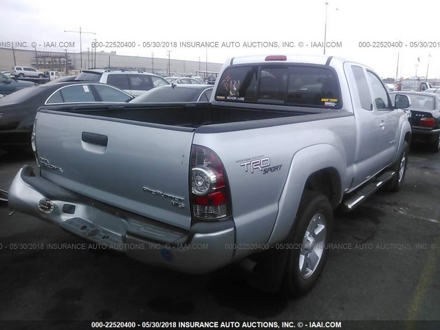 5TFTU4GN0DX049982 - 2013 TOYOTA TACOMA PRERUNNER ACCESS CAB SILVER photo 4