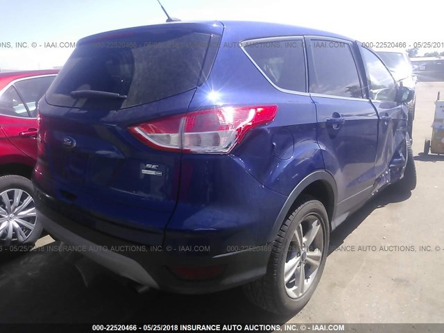 1FMCU9GX2EUC75843 - 2014 FORD ESCAPE SE BLUE photo 4