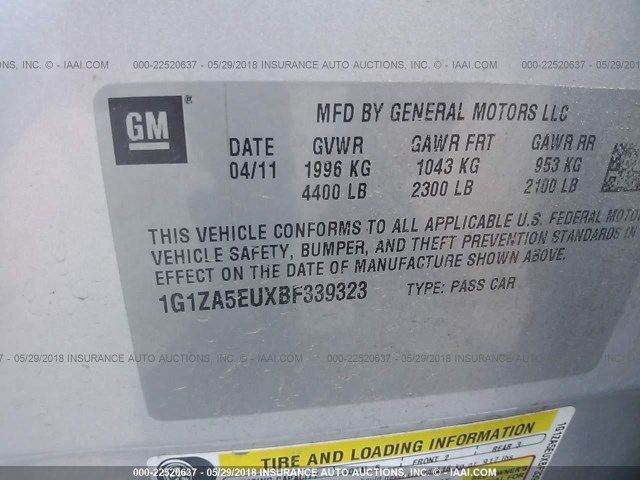 1G1ZA5EUXBF339323 - 2011 CHEVROLET MALIBU LS SILVER photo 9
