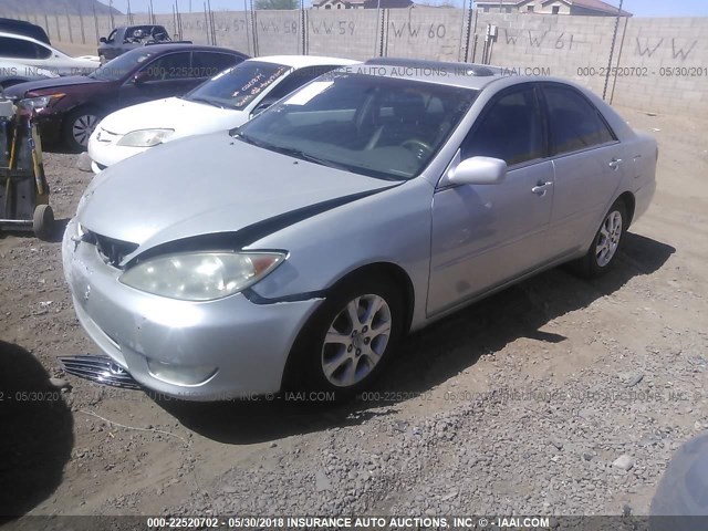 4T1BF30K45U093837 - 2005 TOYOTA CAMRY LE/XLE/SE Gümüş foto 2