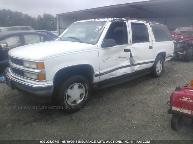 1GNFK16R1XJ574652 - 1999 CHEVROLET SUBURBAN K1500 WHITE photo 2