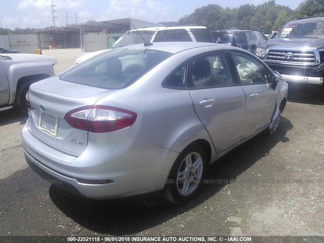 3FADP4BJ9HM144364 - 2017 FORD FIESTA SE SILVER photo 4