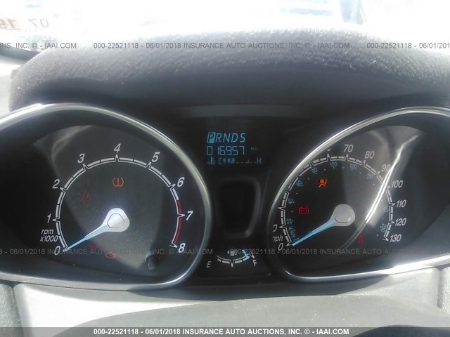 3FADP4BJ9HM144364 - 2017 FORD FIESTA SE SILVER photo 7