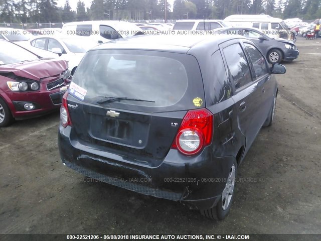 KL1TD66E09B310195 - 2009 CHEVROLET AVEO LS/LT BLACK photo 4