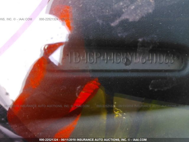 1B4GP44G8YB641063 - 2000 DODGE GRAND CARAVAN SE/SPORT BLACK photo 9