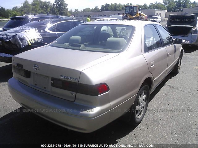 JT2BF22K3X0176108 - 1999 TOYOTA CAMRY LE/XLE GOLD photo 4