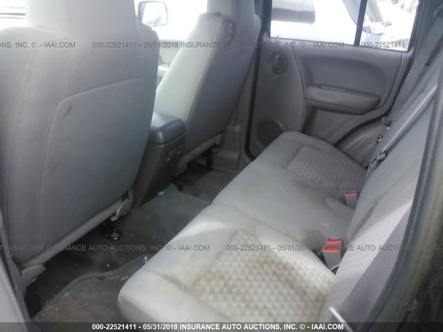 1J4GL48K15W592011 - 2005 JEEP LIBERTY SPORT 黑色 照片 8