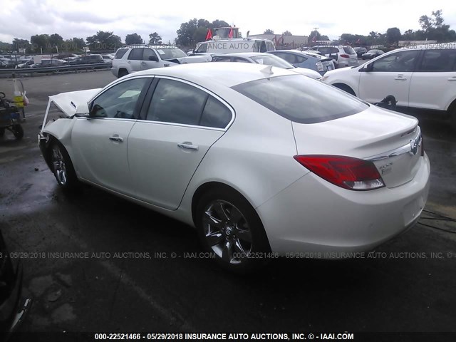 2G4GT5GV5D9191703 - 2013 BUICK REGAL PREMIUM WHITE photo 3