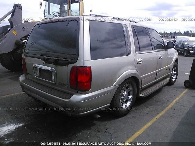 5LMFU28A6YLJ16863 - 2000 LINCOLN NAVIGATOR TAN photo 4