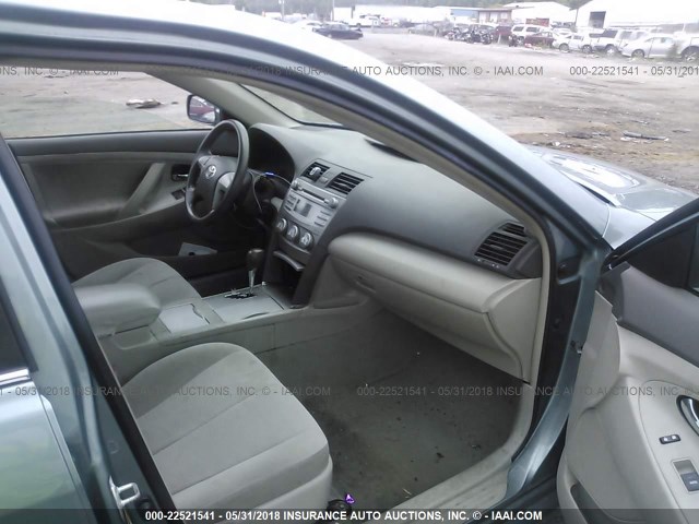 4T1BF3EK8BU609623 - 2011 TOYOTA CAMRY SE/LE/XLE 绿色 照片 5