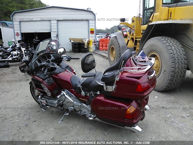 1HFSC47061A004424 - 2001 HONDA GL1800 RED photo 3