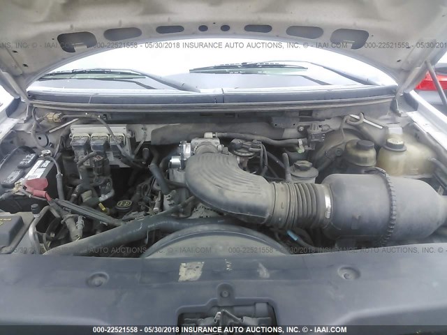 1FTRX12W85FB37427 - 2005 FORD F150 SILVER photo 10