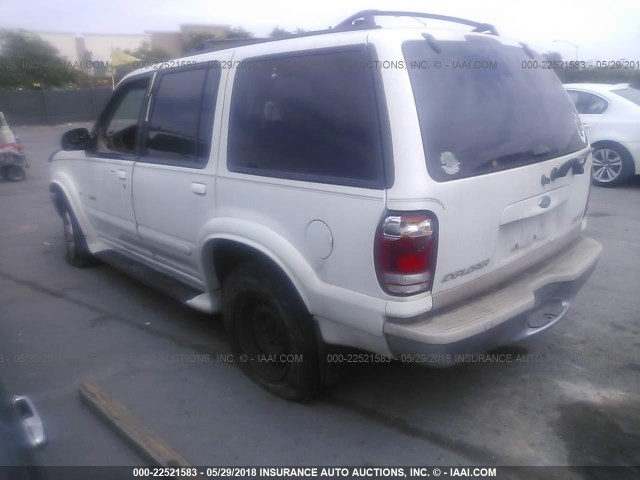 1FMDU85P8YZC33881 - 2000 FORD EXPLORER LIMITED 白色 照片 3
