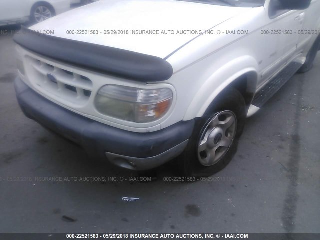 1FMDU85P8YZC33881 - 2000 FORD EXPLORER LIMITED WHITE photo 6