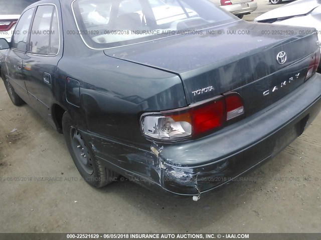 JT2BG12K2T0392386 - 1996 TOYOTA CAMRY DX/LE/XLE GREEN photo 6