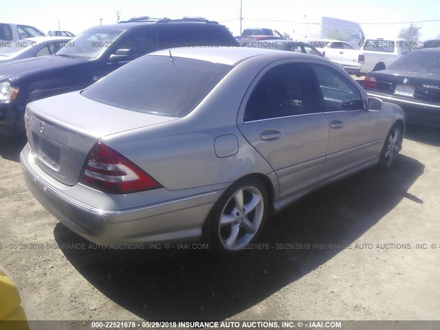 WDBRF52H96A825784 - 2006 MERCEDES-BENZ C GENERATION 2006 230 SILVER photo 4