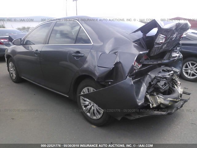 4T1BF1FK3EU388911 - 2014 TOYOTA CAMRY L/SE/LE/XLE 灰色 照片 3