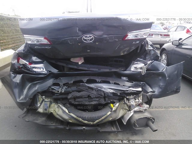 4T1BF1FK3EU388911 - 2014 TOYOTA CAMRY L/SE/LE/XLE 灰色 照片 6