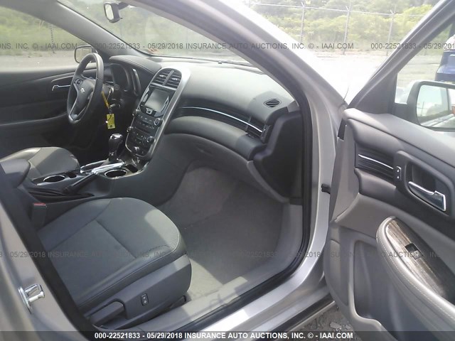 1G11C5SL8FF301906 - 2015 CHEVROLET MALIBU 1LT 银色 照片 5
