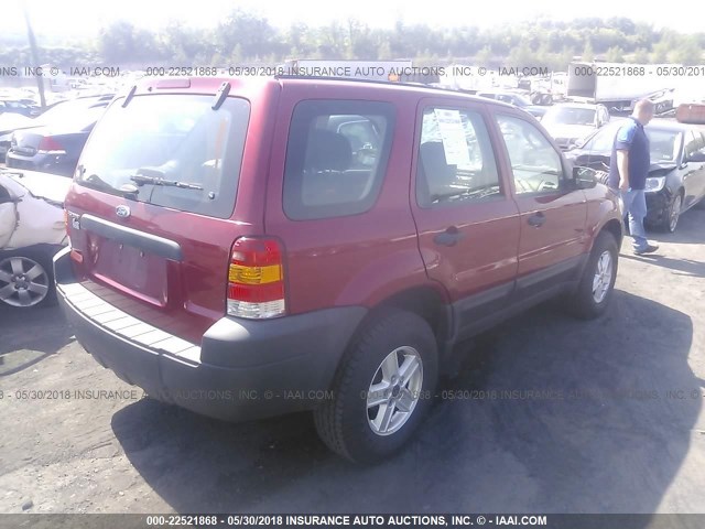 1FMYU92ZX7KA98956 - 2007 FORD ESCAPE XLS RED photo 4