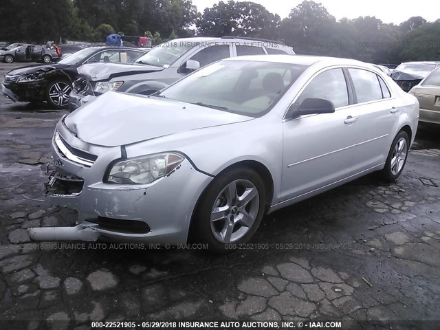 1G1ZA5EU9BF169715 - 2011 CHEVROLET MALIBU LS 银色 照片 2