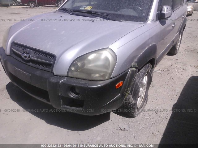 KM8JN72D35U241559 - 2005 HYUNDAI TUCSON GLS/LX SILVER photo 6