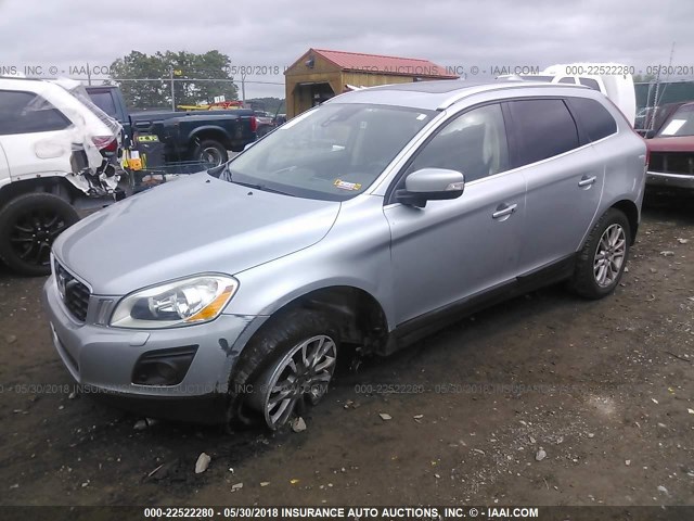 YV4992DZ0A2022049 - 2010 VOLVO XC60 T6 SILVER photo 2