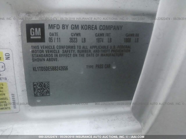 KL1TD5DE5BB242656 - 2011 CHEVROLET AVEO LS/LT 白色 照片 9