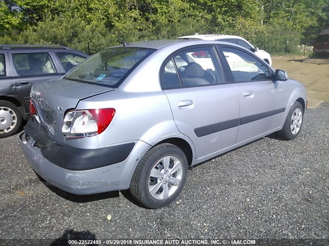 KNADE123086407399 - 2008 KIA RIO LX/SX SILVER photo 4