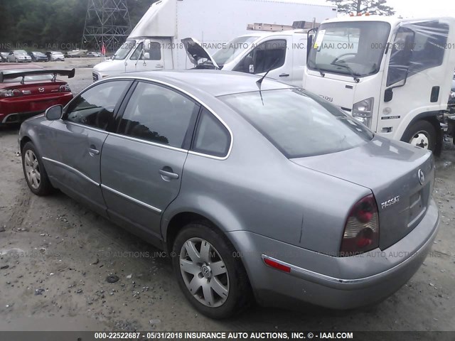 WVWAE63B75E060941 - 2005 VOLKSWAGEN PASSAT GLS TDI GRAY photo 3