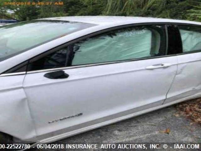 3FA6P0LU6JR147242 - 2018 FORD FUSION SE HYBRID WHITE photo 8