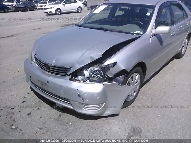 4T1BE32K75U537678 - 2005 TOYOTA CAMRY LE/XLE/SE ვერცხლისფერი ფოტო 6