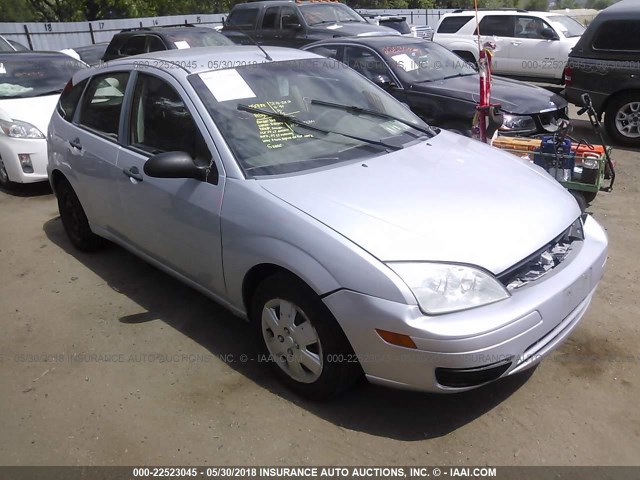 1FAFP37N17W349559 - 2007 FORD FOCUS ZX5/S/SE/SES 银色 照片 1