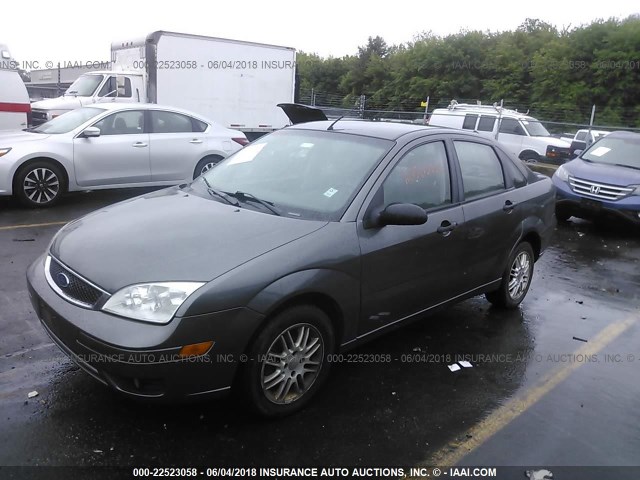 1FAHP34N67W351790 - 2007 FORD FOCUS ZX4/S/SE/SES GRAY photo 2